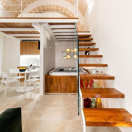 Old Court Luxury Suite&Spa By Monholiday Monopoli Zewnętrze zdjęcie