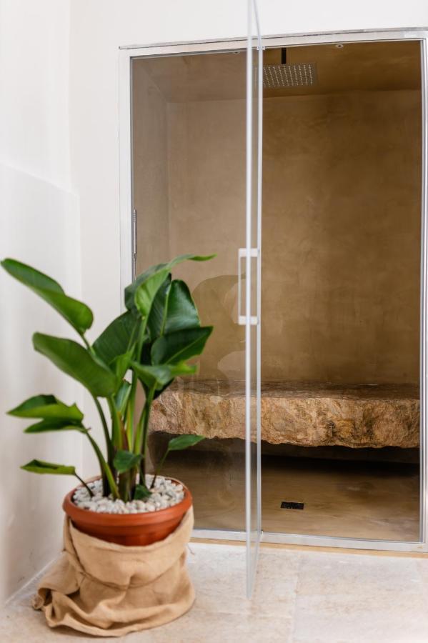 Old Court Luxury Suite&Spa By Monholiday Monopoli Zewnętrze zdjęcie